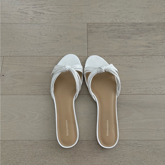 Reformation Peridot Mignon Knot Flat Sandal - Picture 4 of 4